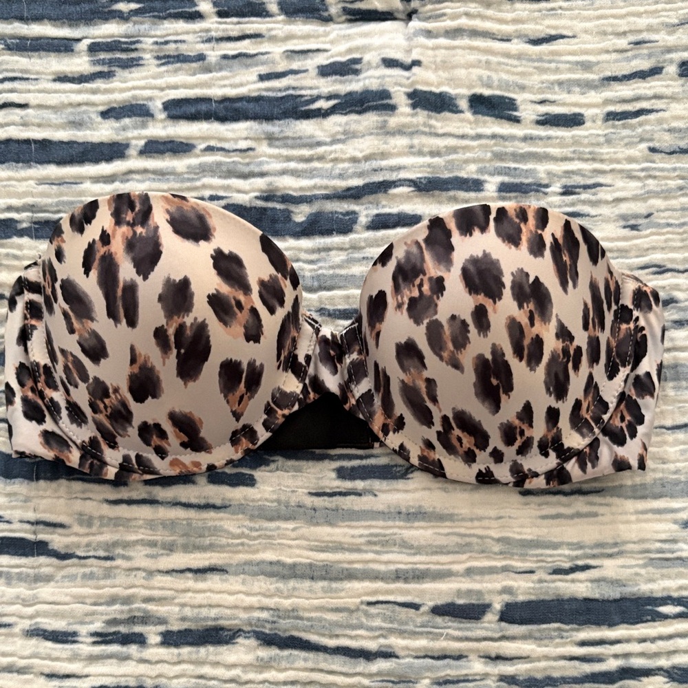 Victorias secret leopard print strapless push up bra